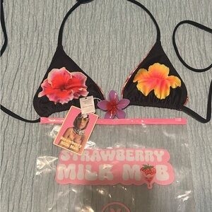 Strawberry Milk Mob Hibiscus Bikini Top Size Medium NWT
